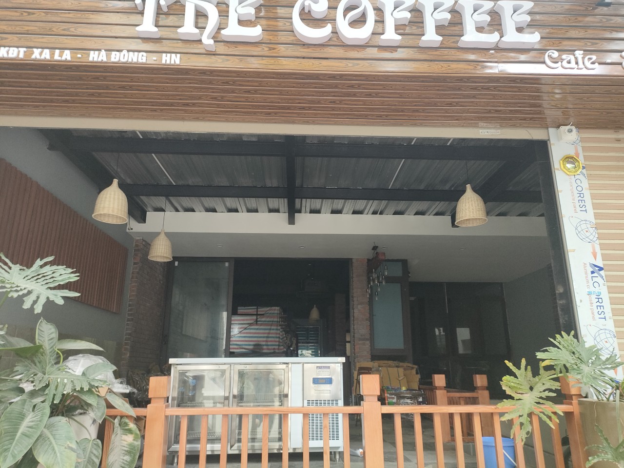 Cung cấp trang thiết bị cho Thế coffee